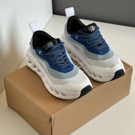 On Running x Loewe baskets Cloudtilt 2 Blue/White